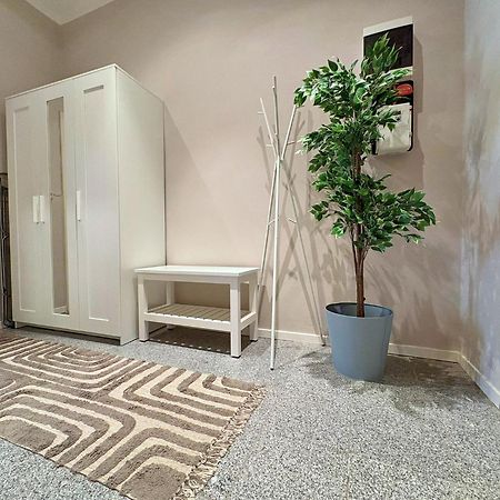 Apartmán Spacious And Near Metro I Close To Parks I Akh Vídeň Exteriér fotografie